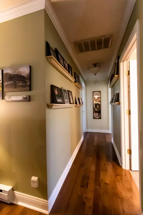 Entry Way - 1764 Wolverine Rd, Dixon, IL 61021 photo 3 of 6