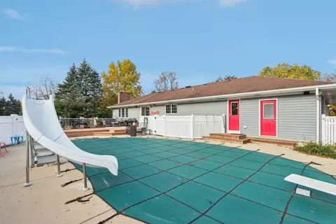 Exterior - 6515 Chickaloon Dr, Mchenry, IL 60050 photo 9 of 13