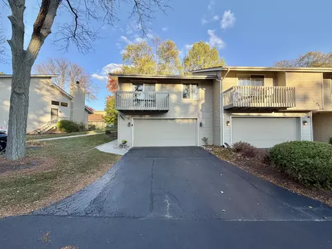 4685 High Point Dr #17, Rockford, IL 61114