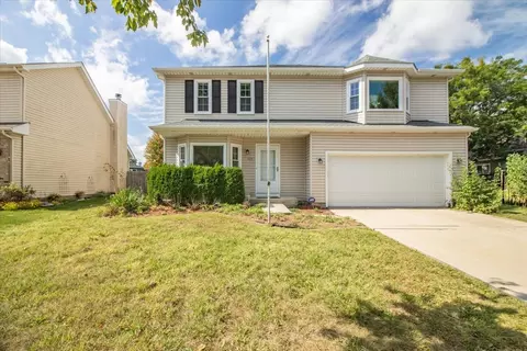 105 S Canyon Dr, Bolingbrook, IL 60490