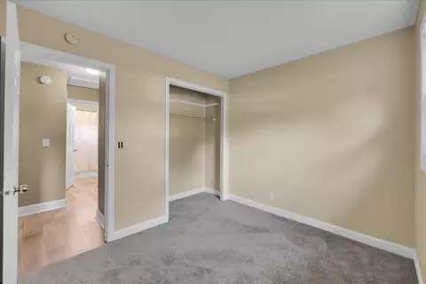 Bedroom - 43 Hampton Rd, Montgomery, IL 60538 photo 3 of 5