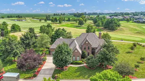 2505 S Stone Creek Blvd, Urbana, IL 61802