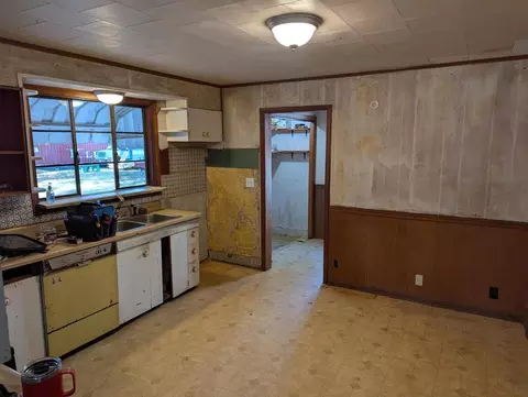Kitchen - 320 S 5th St, Sheldon, IL 60966 photo 1 of 6