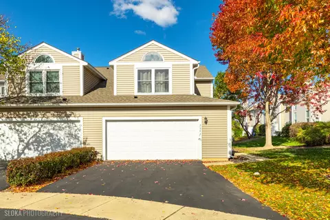 2342 Hamilton Pl, Schaumburg, IL 60194