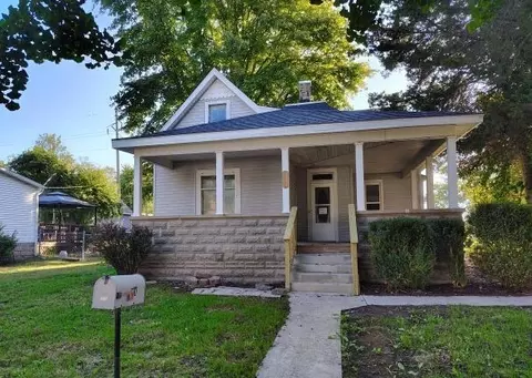 110 N 1st St, Vandalia, IL 62471