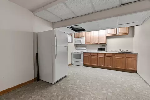Kitchen - 2807 Arches Ct, Plainfield, IL 60586 photo 2 of 2