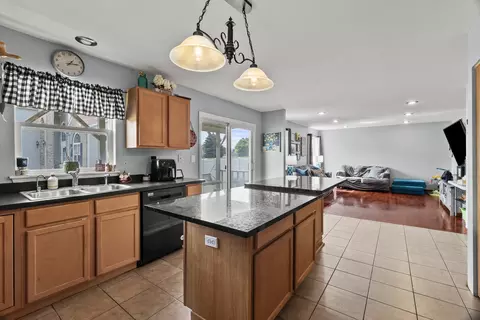 Kitchen - 2807 Arches Ct, Plainfield, IL 60586 photo 1 of 2