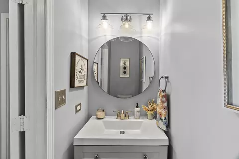 Bath - 2807 Arches Ct, Plainfield, IL 60586 photo 1 of 5