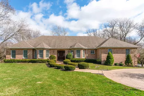 2307 Old Hicks Rd, Long Grove, IL 60047