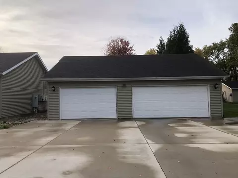 Other - 101 E Third St, Dewitt, IL 61735 photo 2 of 2