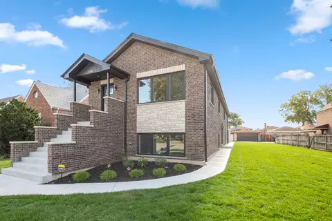 7311 W 58th St, Summit, IL 60501