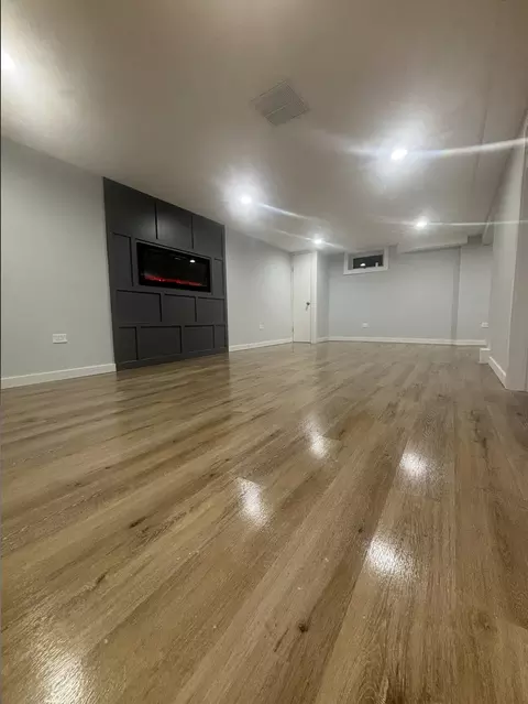 Living - 16879 Head Ave, Hazel Crest, IL 60429 photo 8 of 8