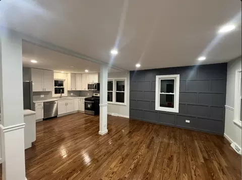 Living - 16879 Head Ave, Hazel Crest, IL 60429 photo 2 of 8