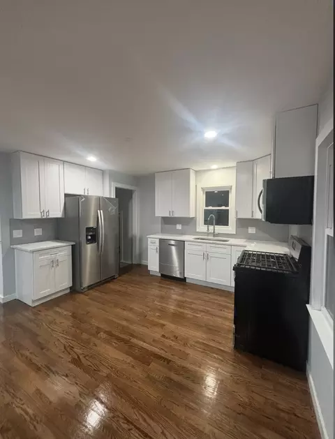 Kitchen - 16879 Head Ave, Hazel Crest, IL 60429 photo 3 of 4