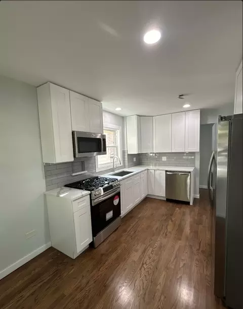 Kitchen - 16879 Head Ave, Hazel Crest, IL 60429 photo 1 of 4