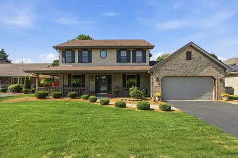 18328 Country Ln, Lansing, IL 60438