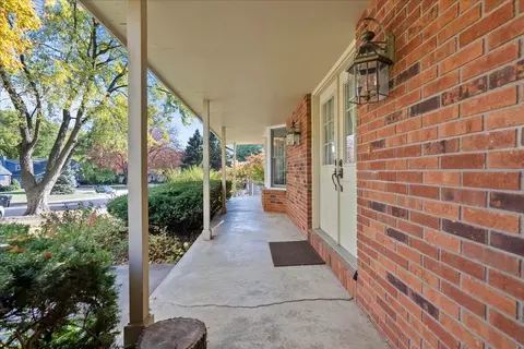 1107 Pine Ridge Ct, Normal, IL 61761 photo 3
