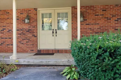 1107 Pine Ridge Ct, Normal, IL 61761 photo 2