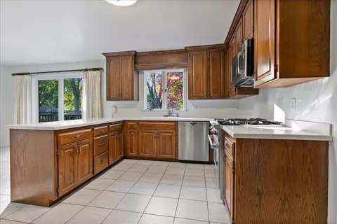 1107 Pine Ridge Ct, Normal, IL 61761 photo 10