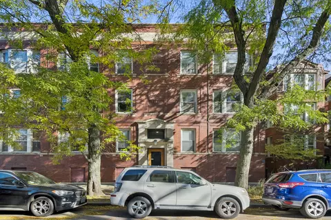 5253 N Winthrop Ave #2, Chicago, IL 60640