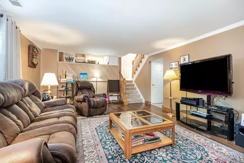 Living - 19638 Glennell Ave, Mokena, IL 60448 photo 6 of 6