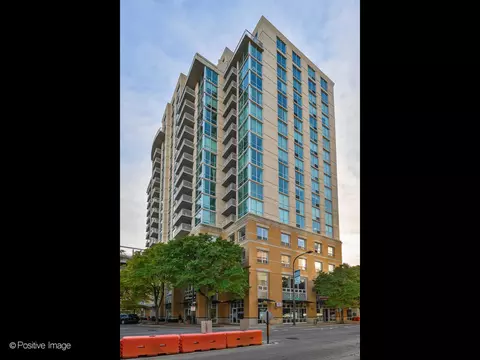 1640 Maple Ave #804, Evanston, IL 60201
