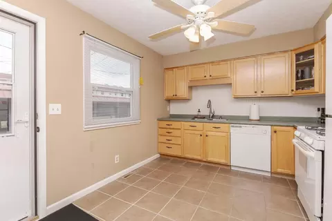 Kitchen - 105 E Lincoln St #K, Normal, IL 61761 photo 2 of 3