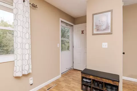 Entry Way - 105 E Lincoln St #K, Normal, IL 61761 photo 4 of 4