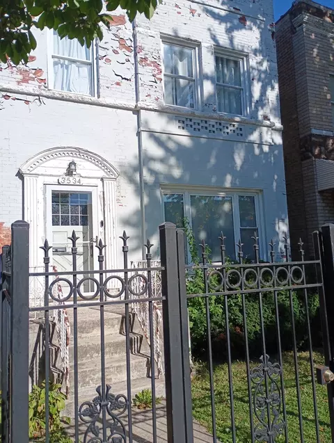 3534 W Le Moyne St, Chicago, IL 60651