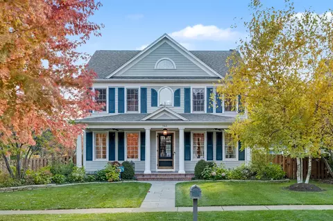 785 Meadow Ln, Libertyville, IL 60048