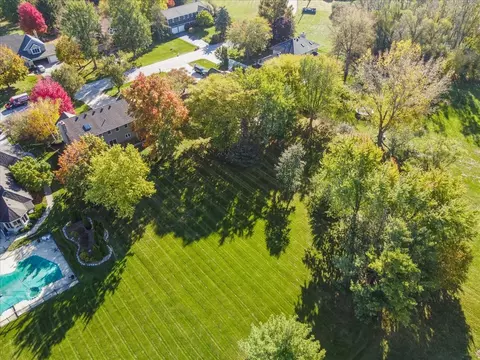 718 Fairview Ln, Bartlett, IL 60103 photo 24
