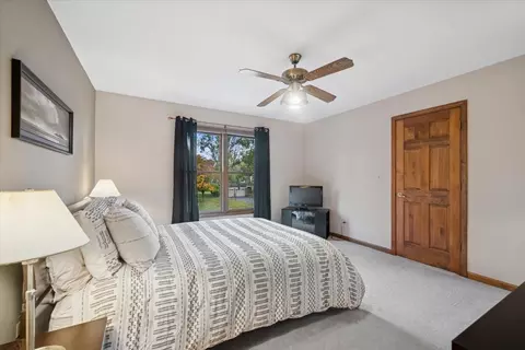 718 Fairview Ln, Bartlett, IL 60103 photo 16
