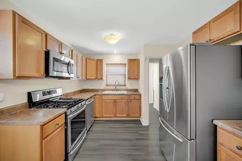 Kitchen - 15532 Drexel Ave, Dolton, IL 60419 photo 2 of 4