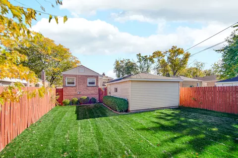 Exterior - 15532 Drexel Ave, Dolton, IL 60419 photo 4 of 5
