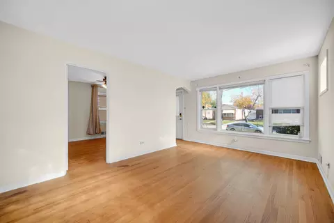 Living - 15532 Drexel Ave, Dolton, IL 60419 photo 1 of 3