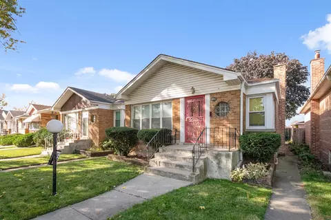 8834 S Oglesby Ave, Chicago, IL 60617