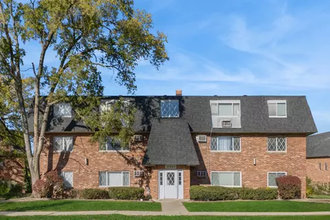 17220 71st Ave #11, Tinley Park, IL 60477