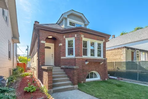 1141 Highland Ave, Oak Park, IL 60304