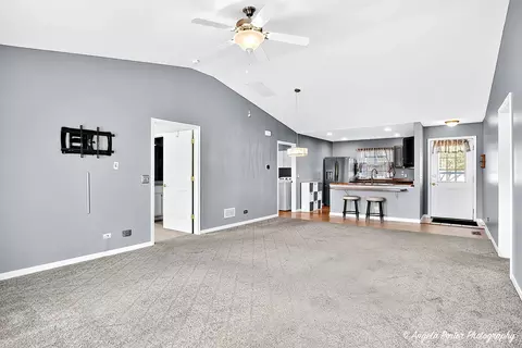806 Madison Ave, Mchenry, IL 60050 photo 15