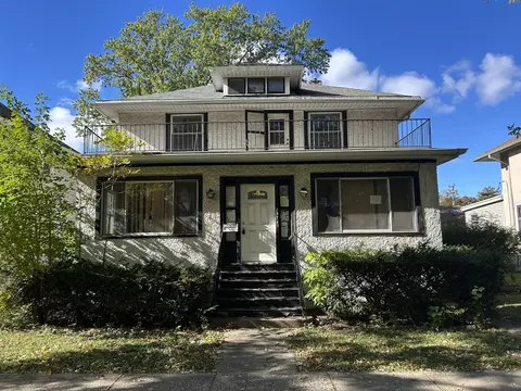 837 S Humphrey Ave, Oak Park, IL 60304