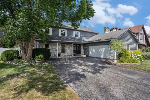 1614 185th St, Lansing, IL 60438