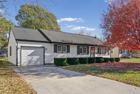 524 Gray Dr, Gibson City, IL 60936