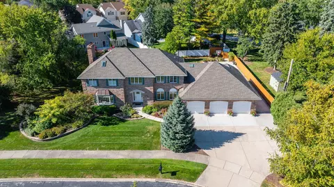 1165 Dickens Ave, Naperville, IL 60563