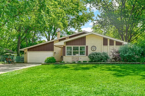 13007 S Oak Park Ave, Palos Heights, IL 60463