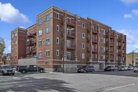 6238 26th St #502, Berwyn, IL 60402