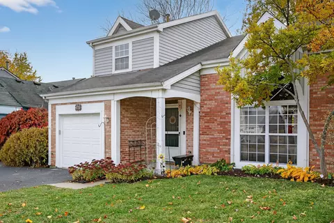 208 Bingham Cir, Mundelein, IL 60060