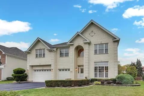 5714 Highland Dr, Palatine, IL 60067