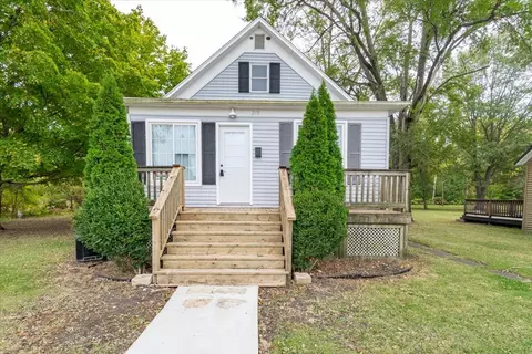 218 E Peoria St, Piper City, IL 60959