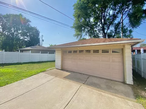 Exterior - 3454 E 170th St, Lansing, IL 60438 photo 3 of 5