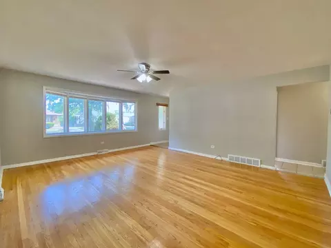 Living - 3454 E 170th St, Lansing, IL 60438 photo 2 of 2